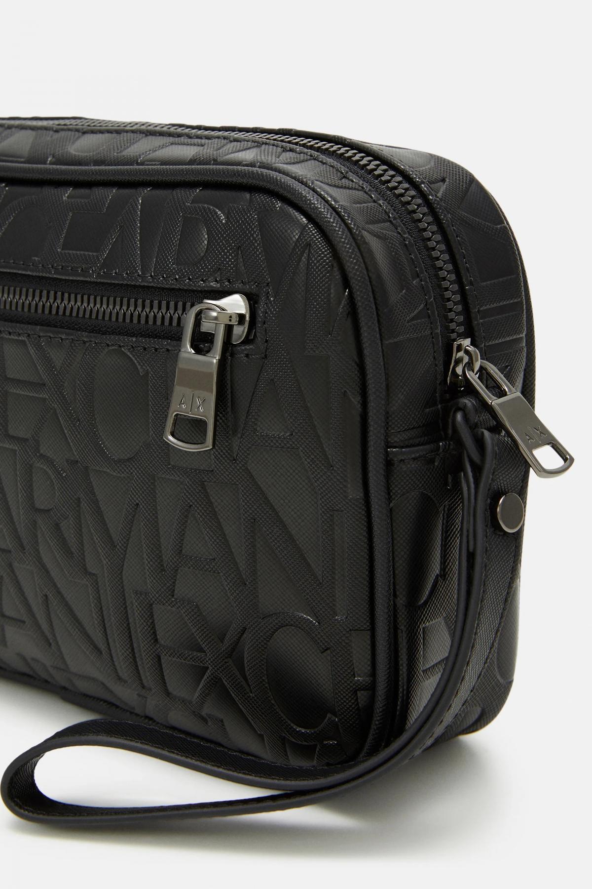 ARMANI EXCHANGE LIAM BEAUTY CASE en color NEGRO  (4)