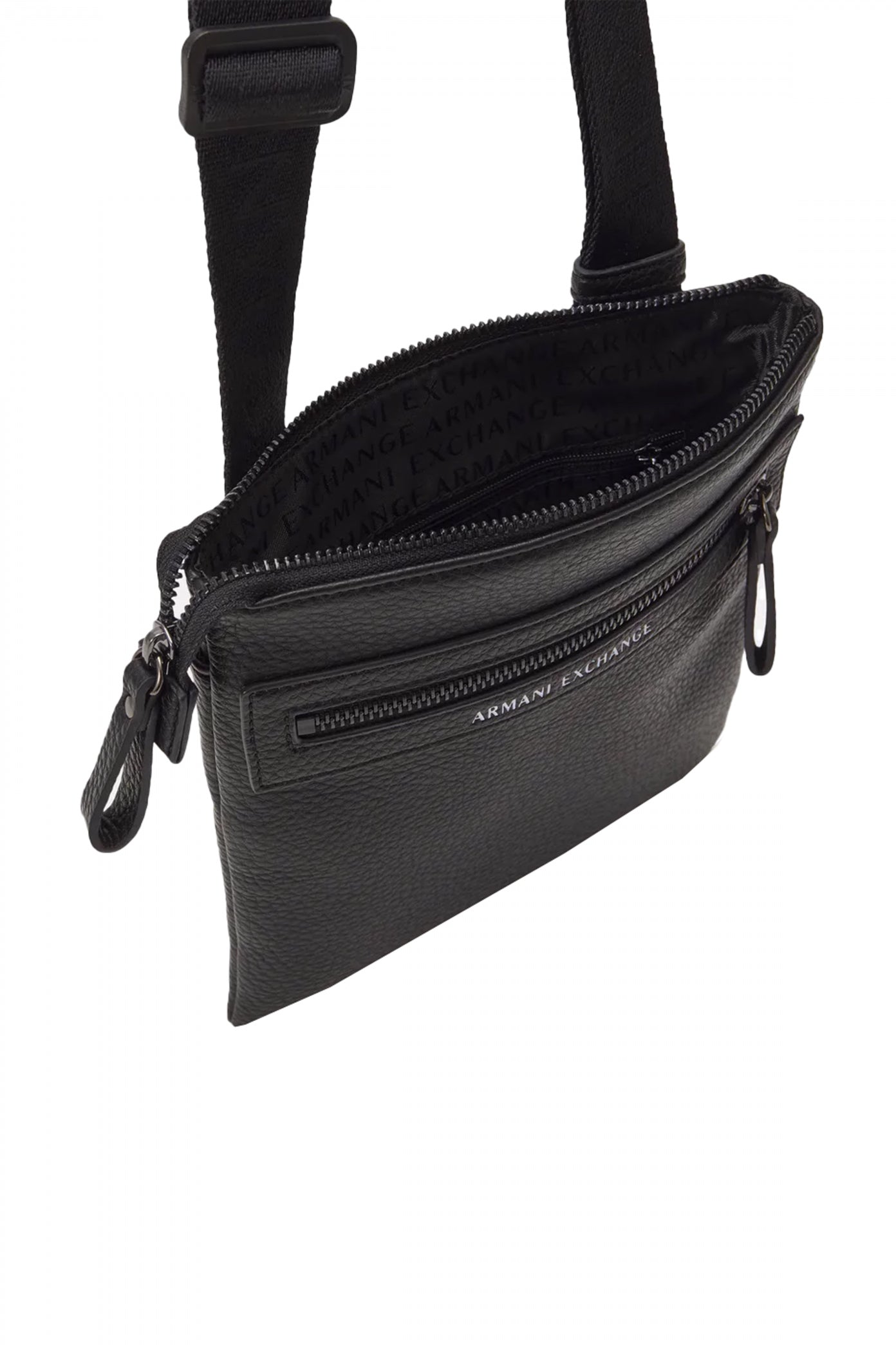 ARMANI EXCHANGE  MESSENGER BAG  en color NEGRO  (3)