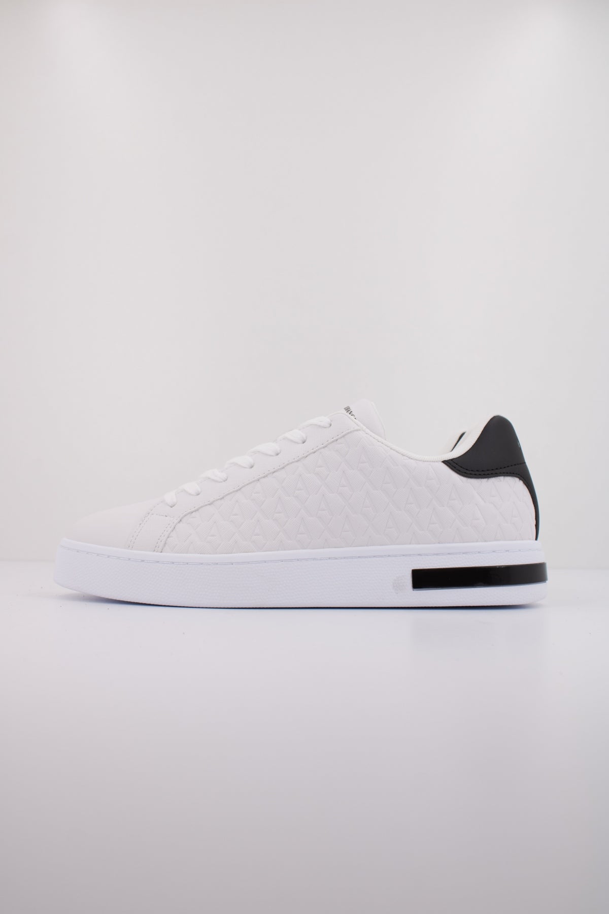 ARMANI EXCHANGE XM AF en color BLANCO  (1)