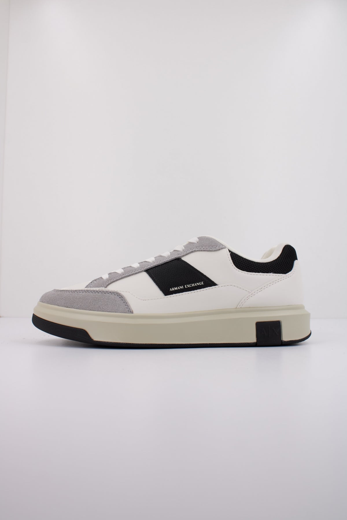 ARMANI EXCHANGE XM AF en color BLANCO  (1)