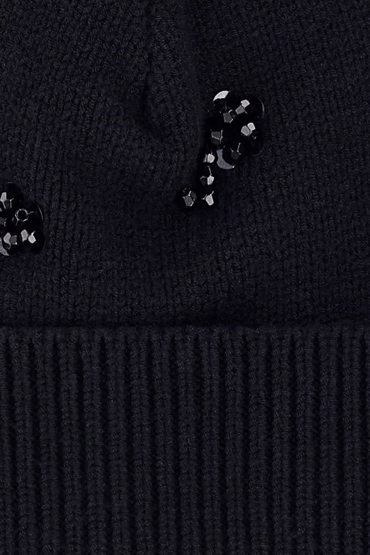 ARMANI EXCHANGE XW AF BEANIE HAT en color NEGRO  (3)