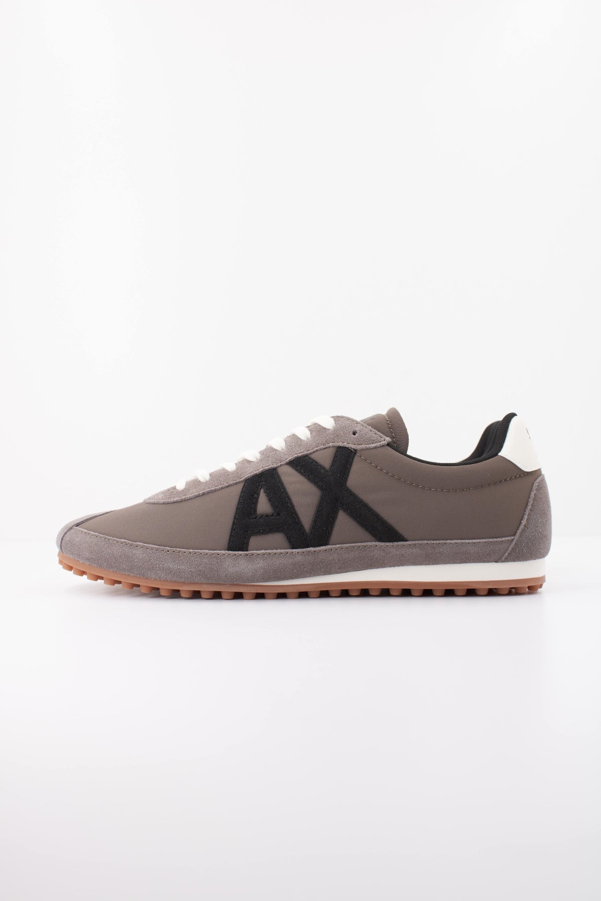 ARMANI EXCHANGE XM AF SNEAKER en color GRIS  (1)