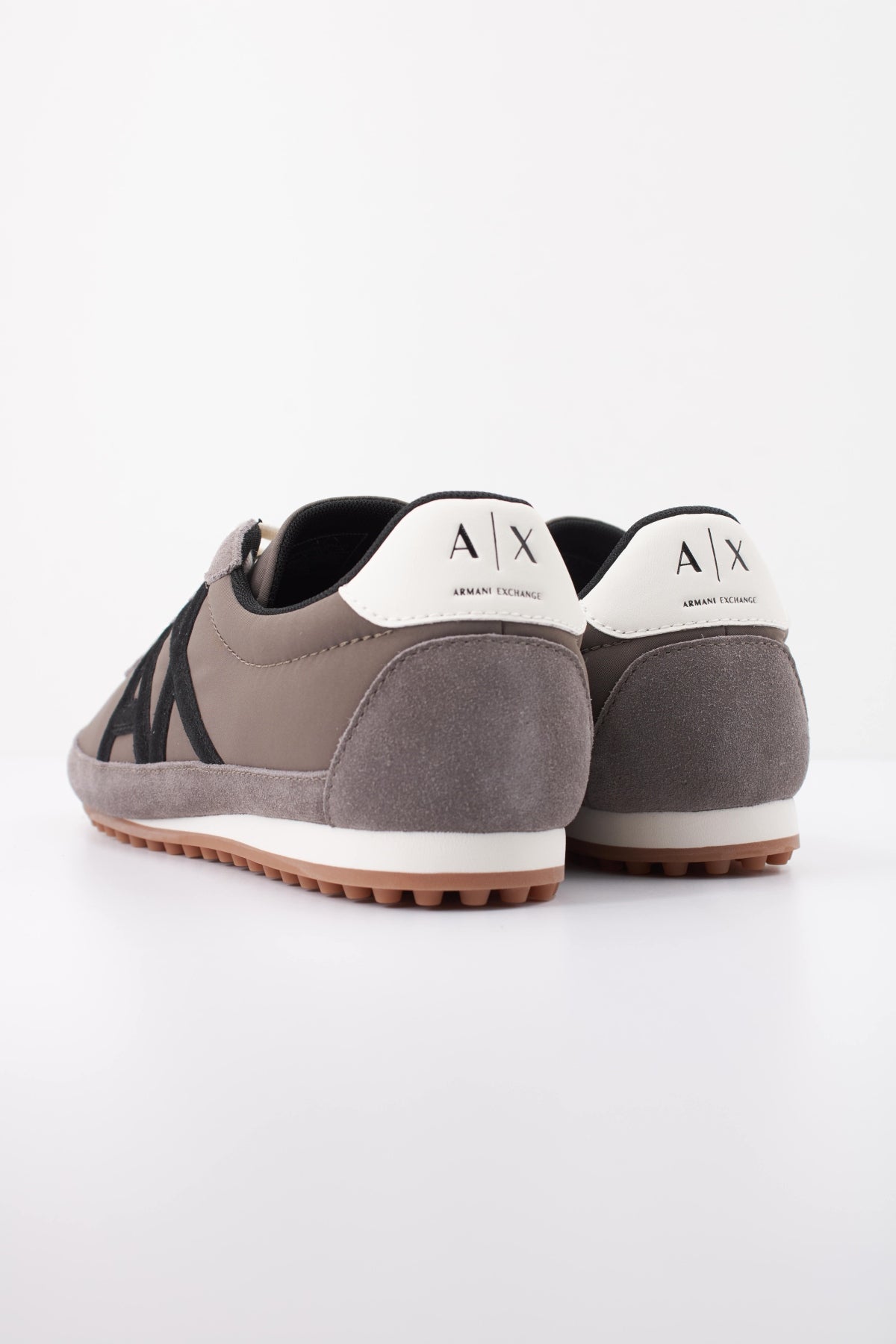 ARMANI EXCHANGE XM AF SNEAKER en color GRIS  (4)
