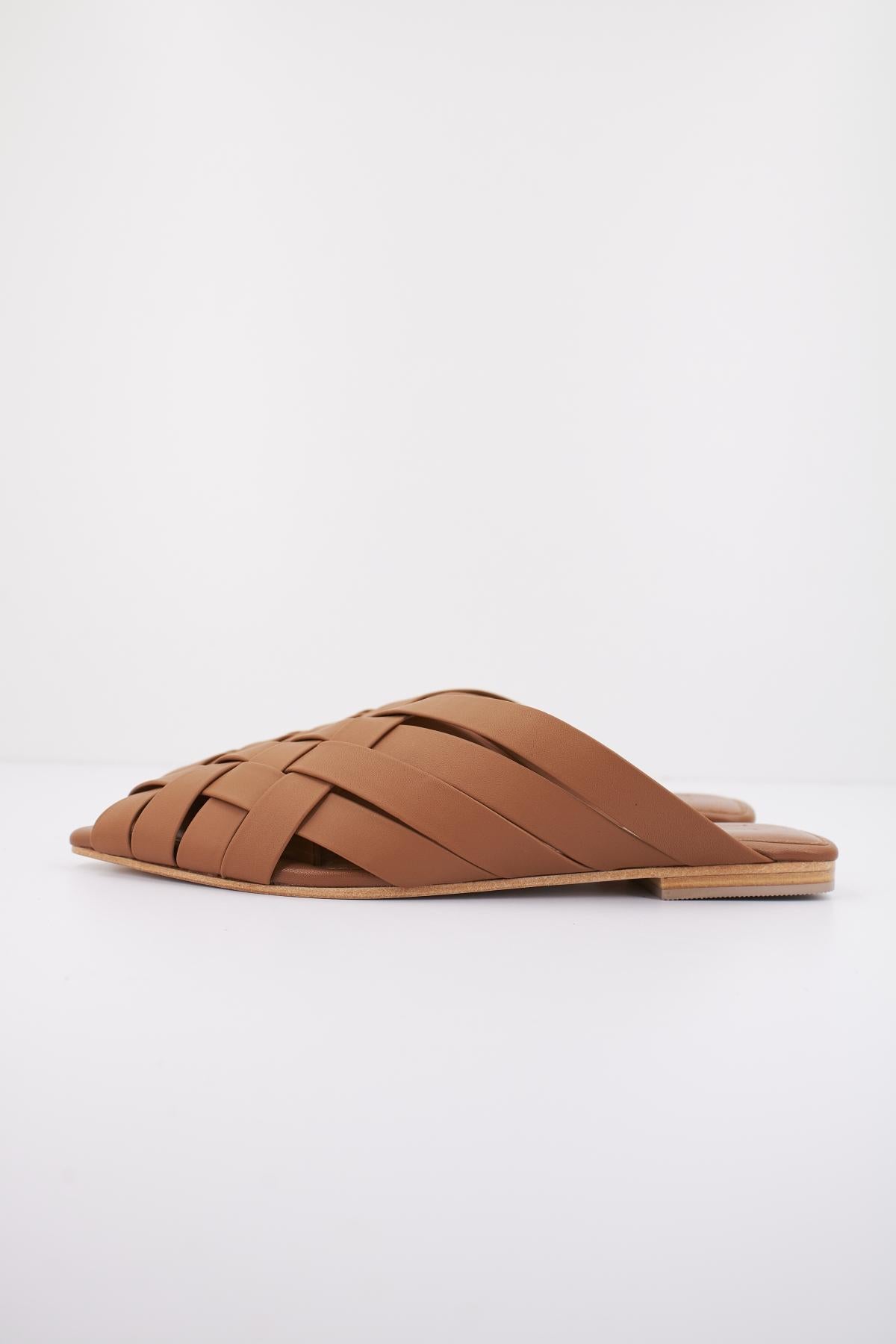 MIUXA XARO en color MARRON  (1)