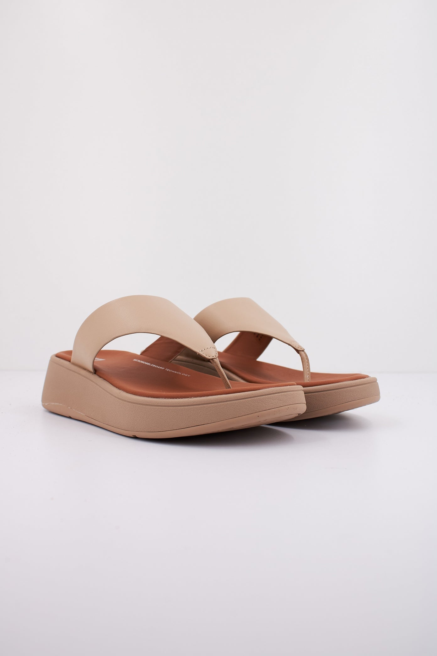 FITFLOP F MODE LEATHER FLATFORM T en color MARRON  (2)