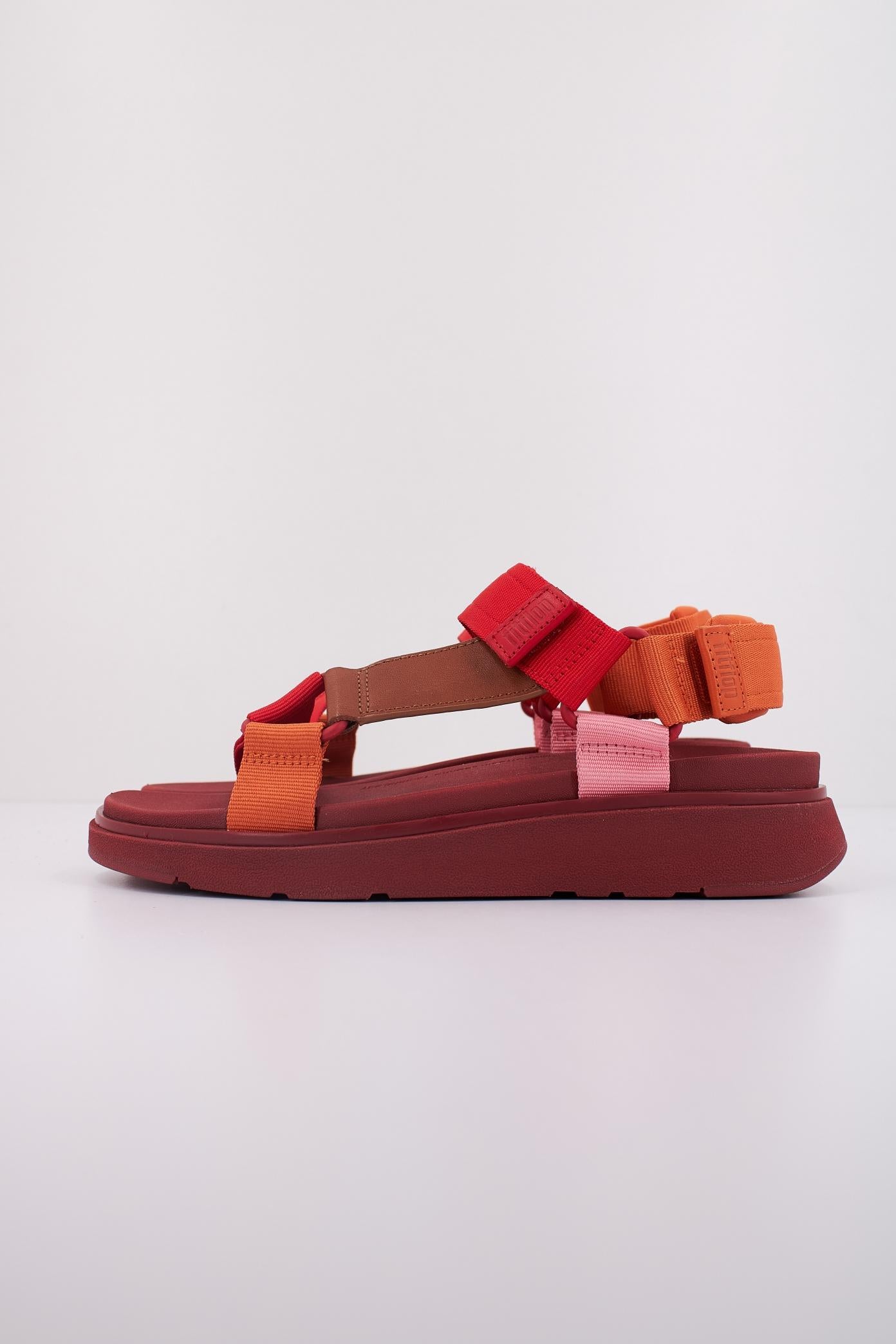 FITFLOP GEN FF ADJ WEBBING LEATHER en color ROJO  (1)