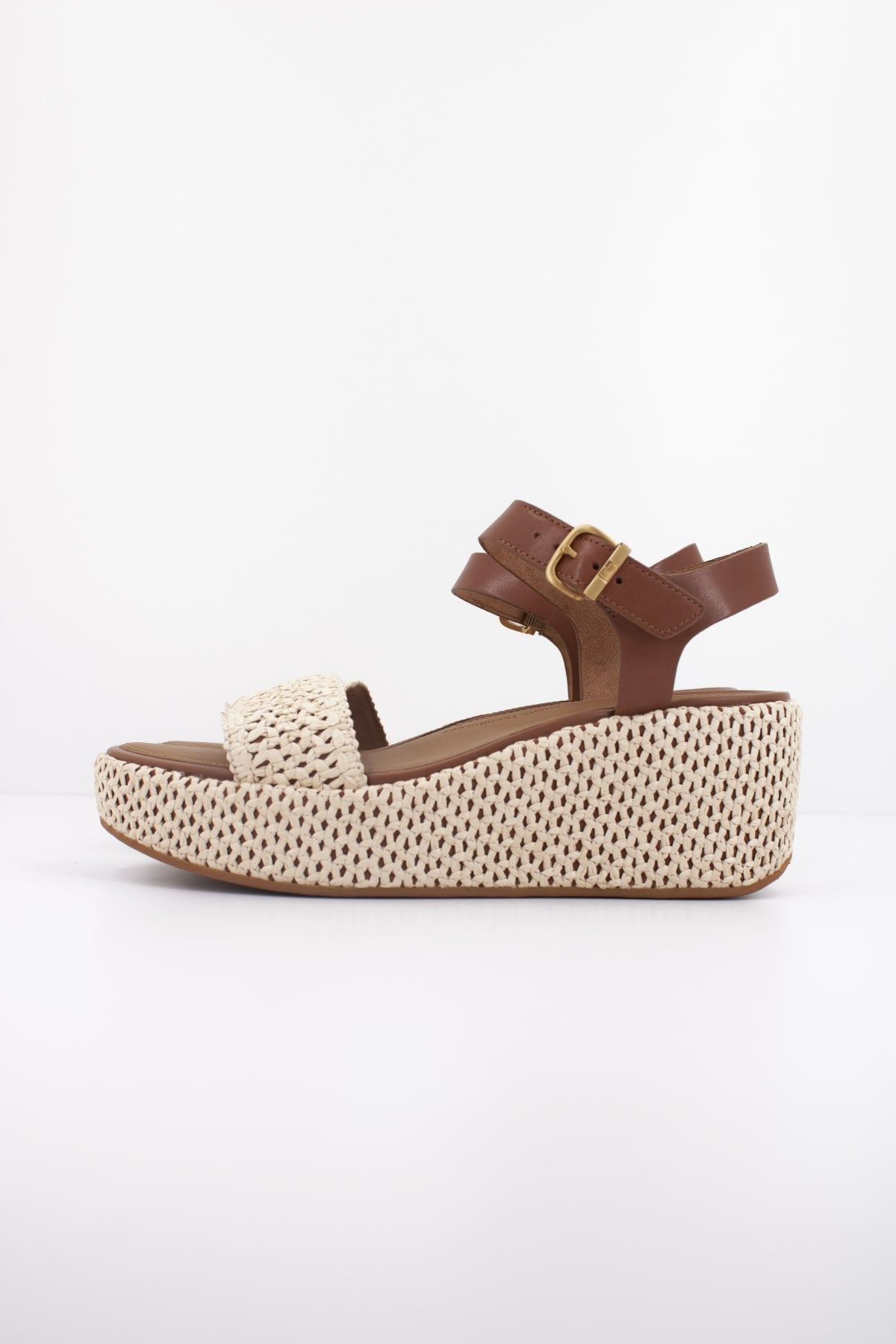 FITFLOP  WEDGE ANKLE STRAP SAN en color MARRON CLARO  (1)
