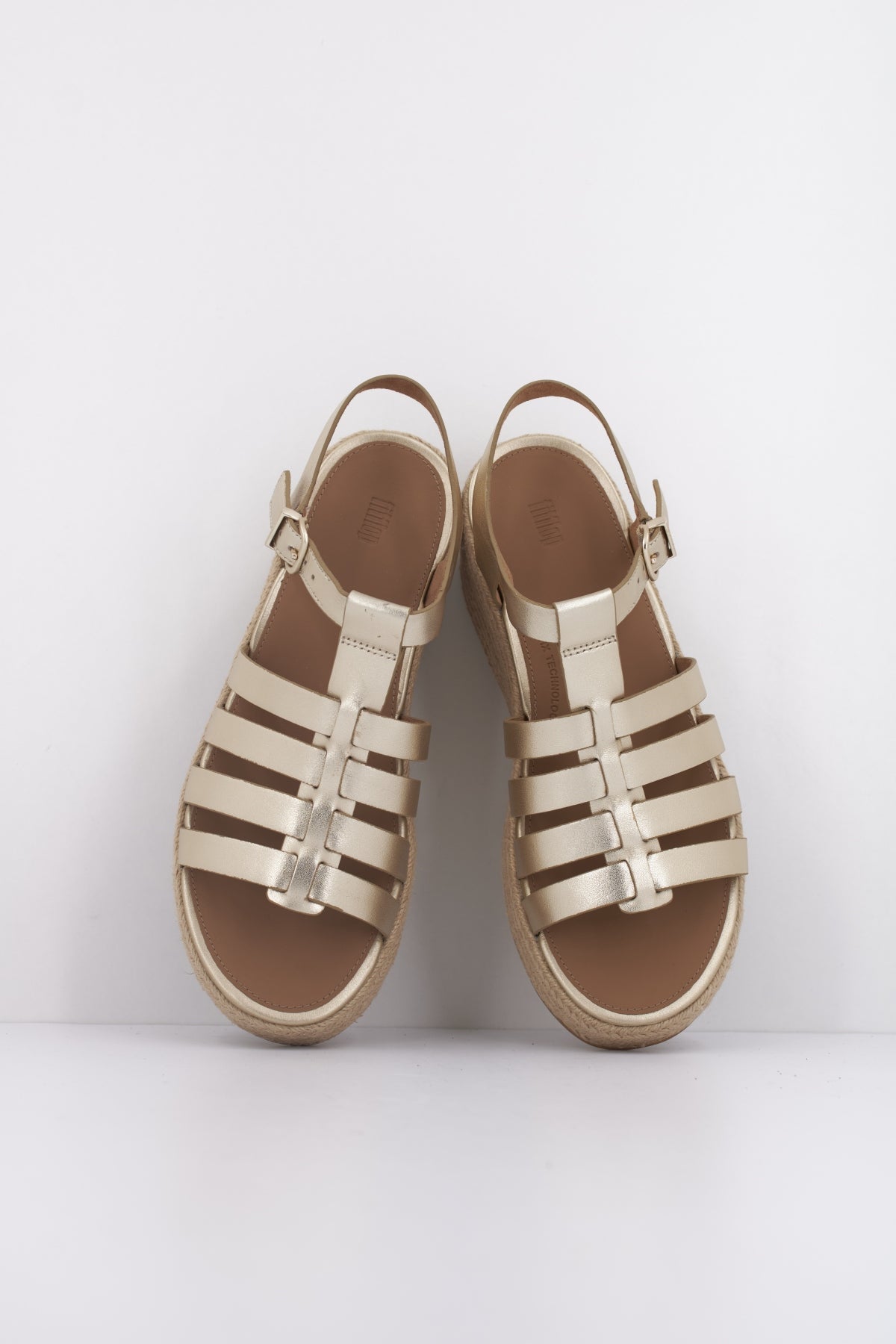 FITFLOP  W PLATFFORMS ESPADR en color ORO  (3)