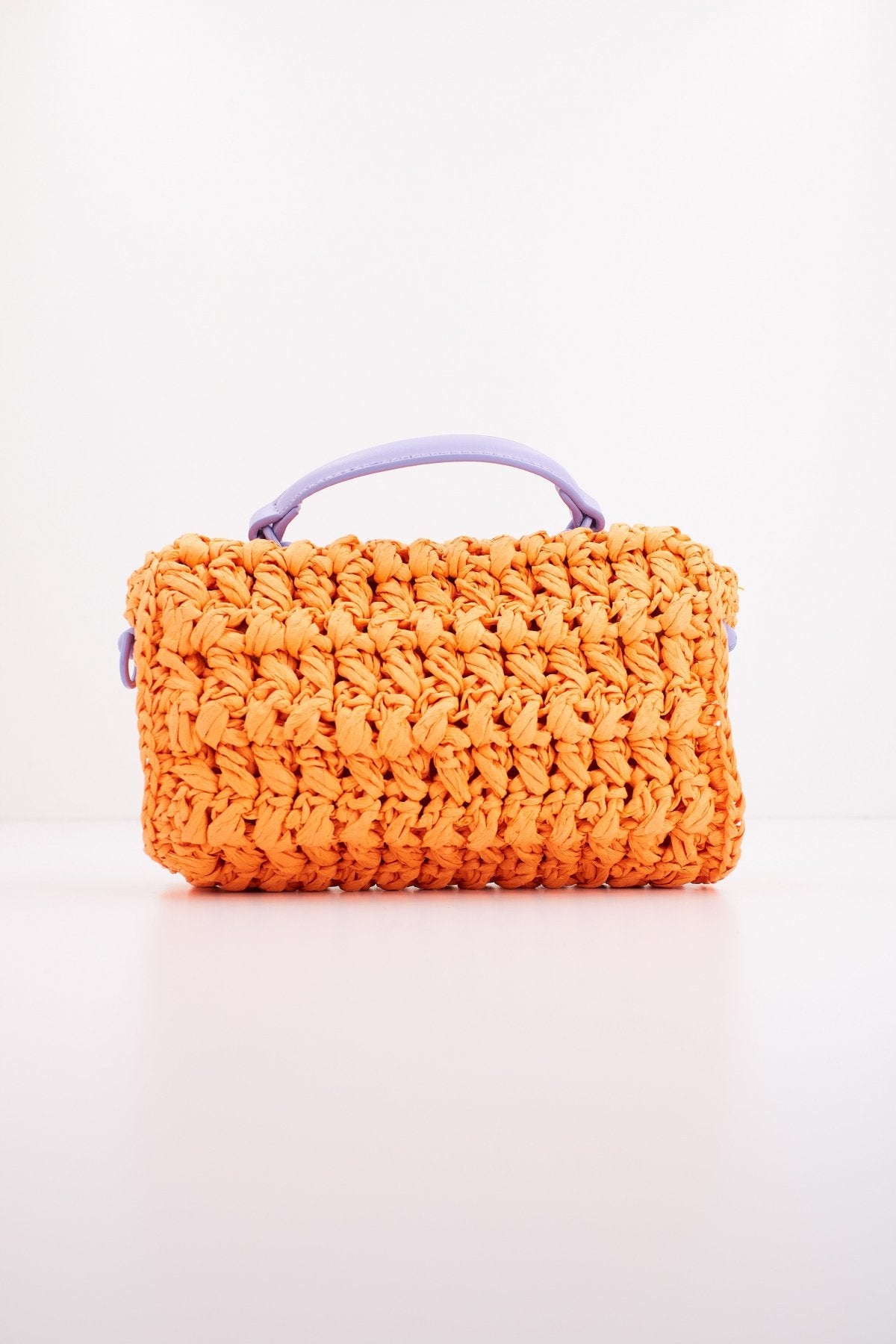 JUICY COUTURE JODIE STRAW FLAP BA en color NARANJA  (3)