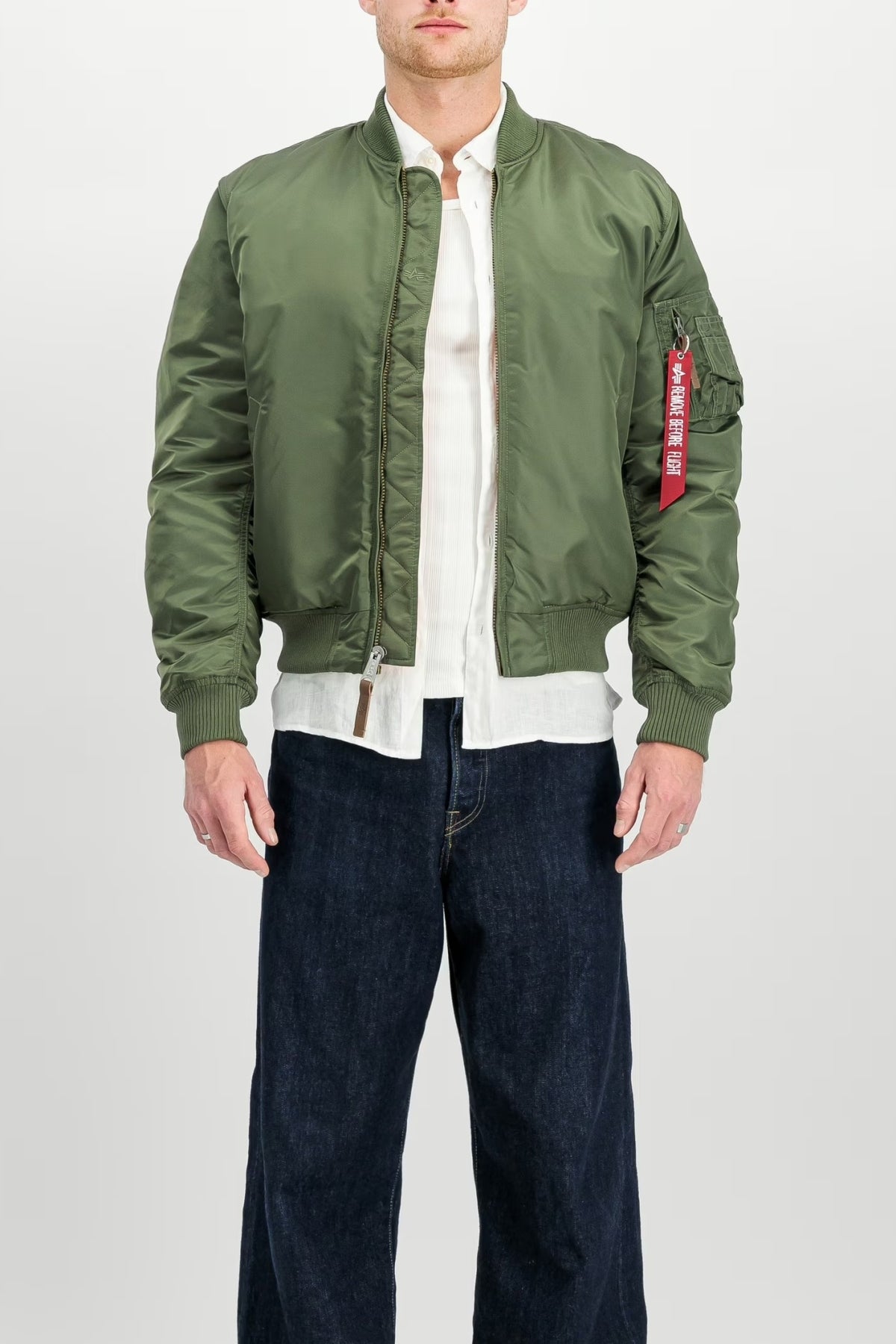 ALPHA INDUSTRIES THE MA- VF  BOMBER JACKET en color VERDE  (1)