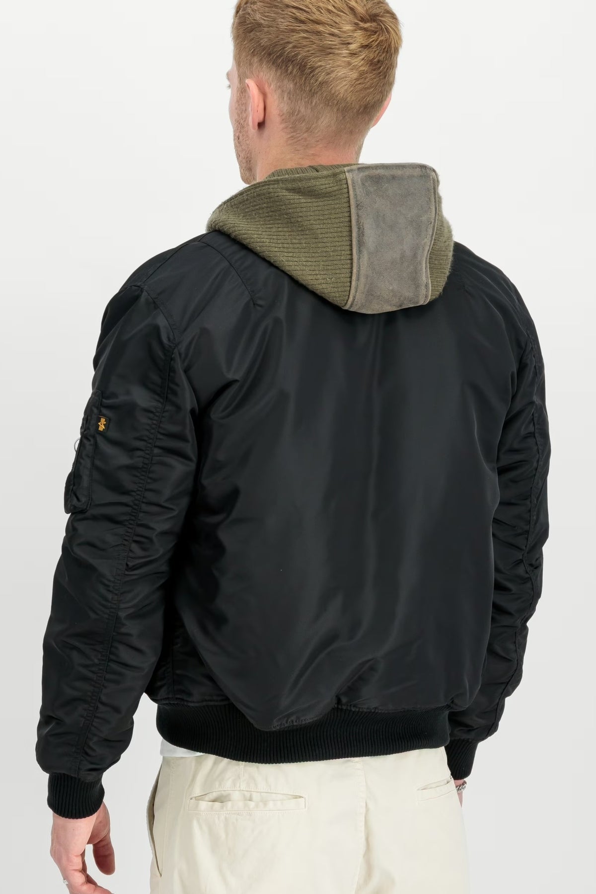 ALPHA INDUSTRIES THE MA- VF  BOMBER JACKET en color NEGRO  (2)