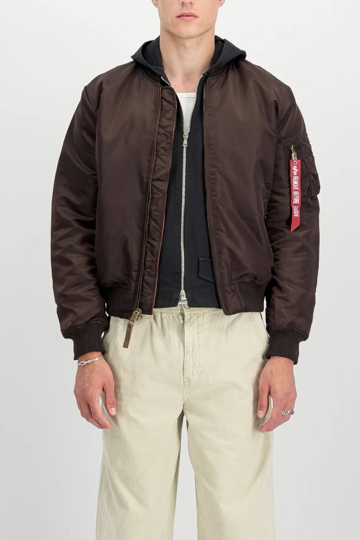 ALPHA INDUSTRIES THE MA- VF  BOMBER JACKET en color MARRON  (1)