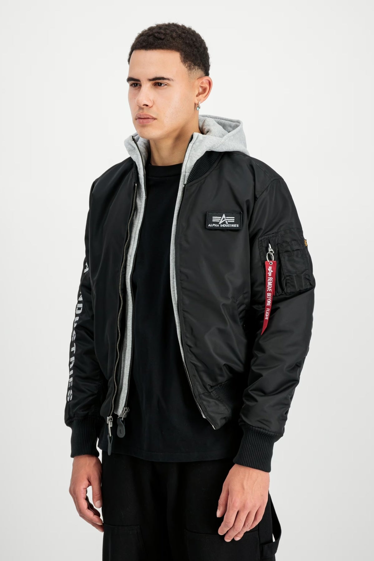 ALPHA INDUSTRIES MA- D-TEC SE BOMBER JACKET en color NEGRO  (2)