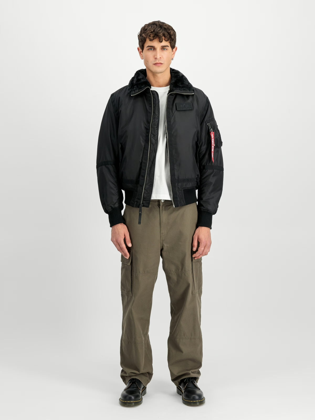 ALPHA INDUSTRIES THE B- III TT BOMBER JACKET en color NEGRO  (1)