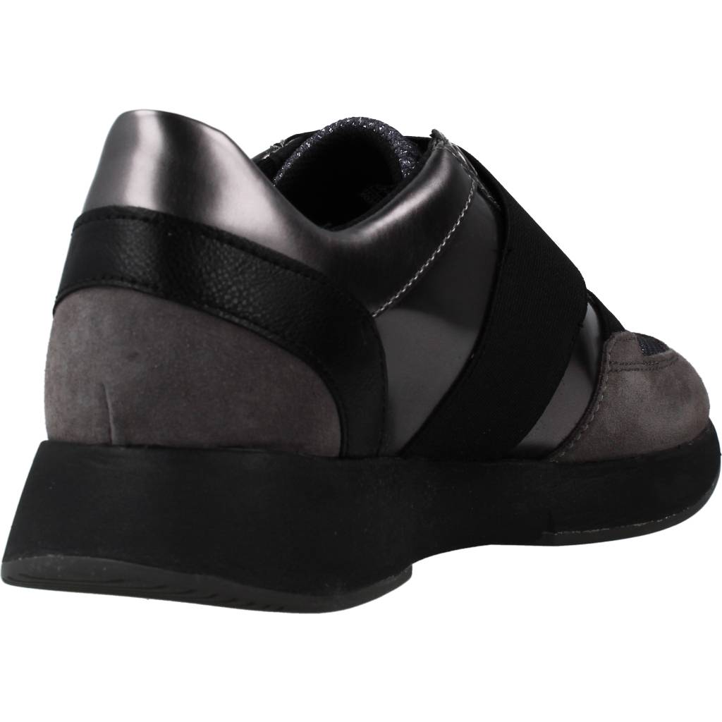 GEOX D SUZZIE en color GRIS  (3)