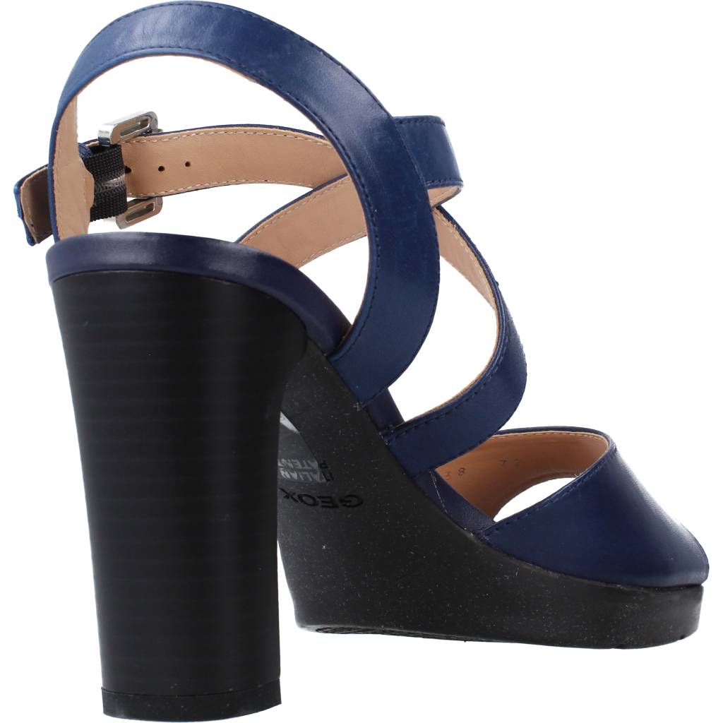 GEOX  D ANNYA HIGH SANDAL en color BEIS  (3)