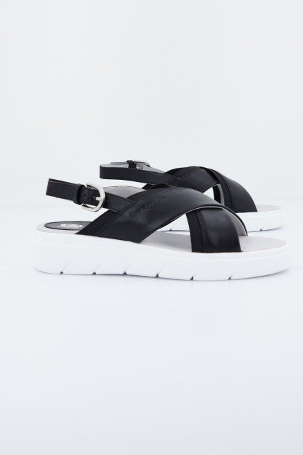 GEOX D TAMAS en color NEGRO  (2)