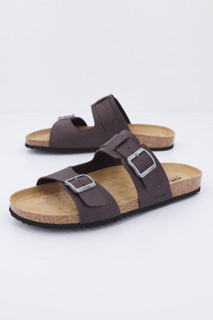 GEOX U SANDAL GHITA B en color MARRON  (1)