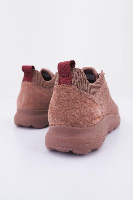 GEOX D SPHERICA en color BURDEOS  (3)