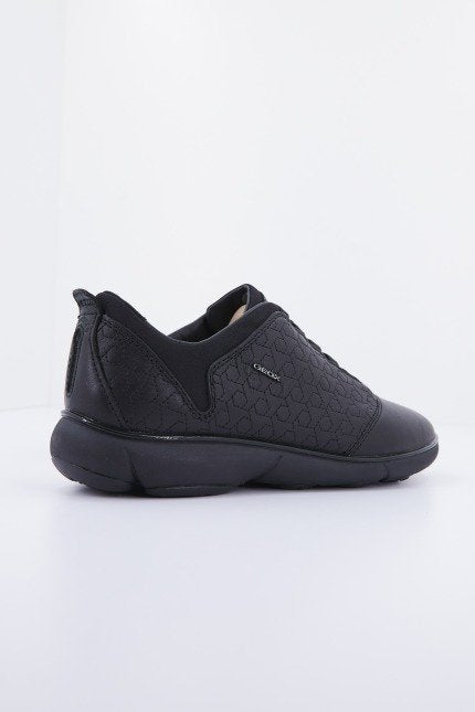 GEOX D NEBULA en color NEGRO  (3)