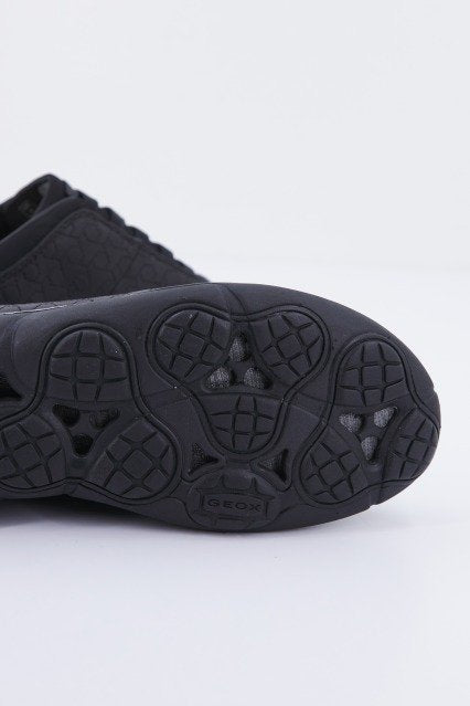 GEOX D NEBULA en color NEGRO  (4)