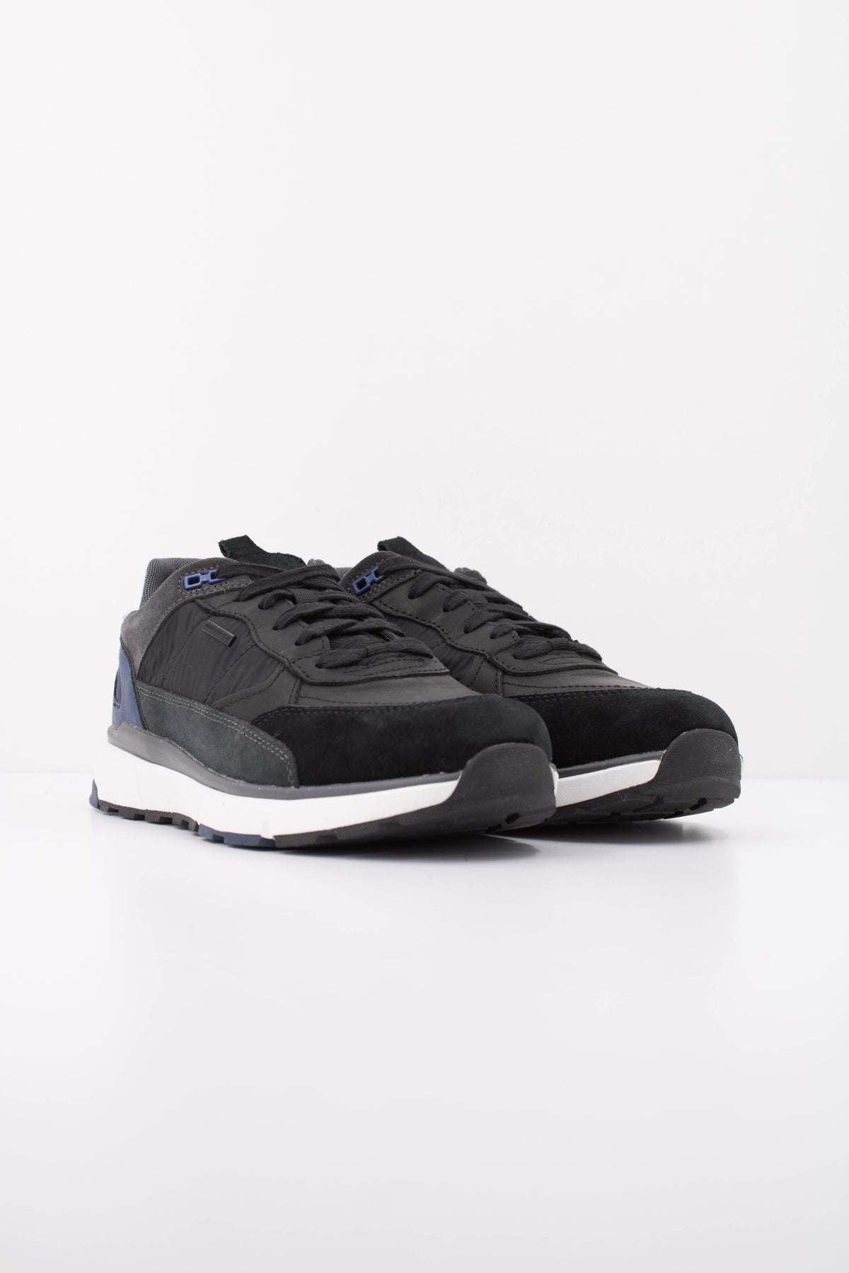 GEOX U DOLOMIA B ABX en color NEGRO  (2)