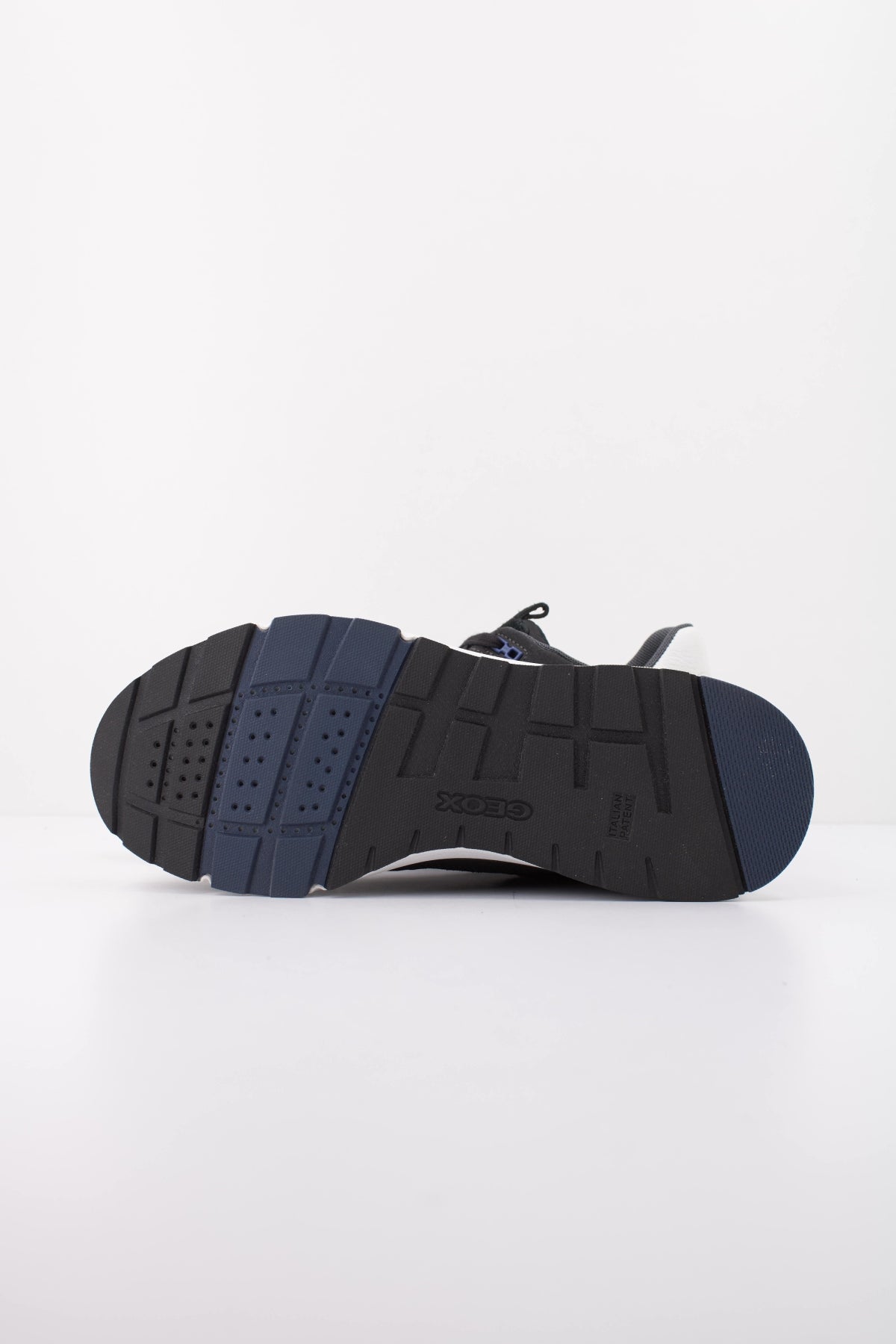 GEOX U DOLOMIA B ABX en color NEGRO  (5)