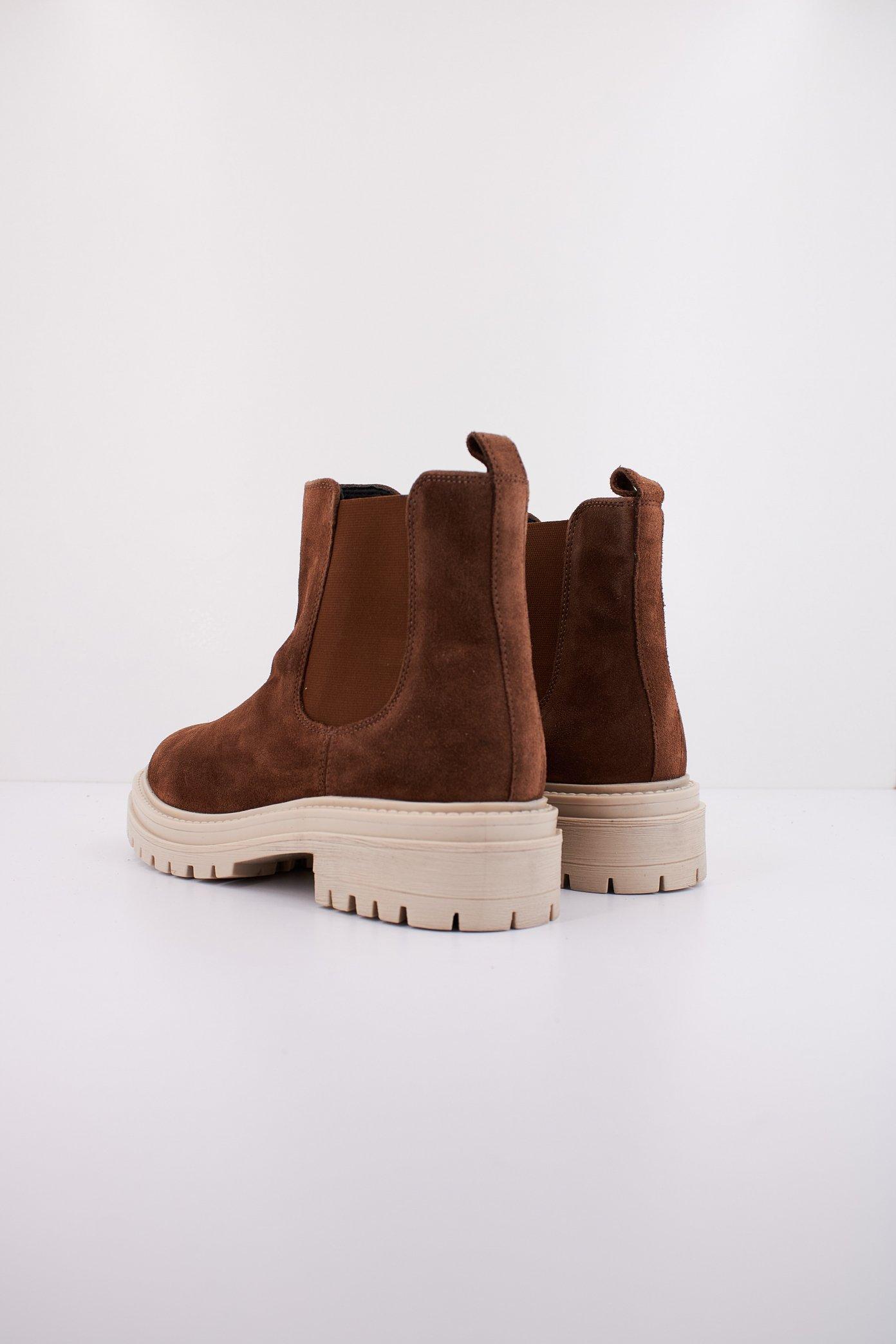 GEOX D IRIDEA en color MARRON  (4)