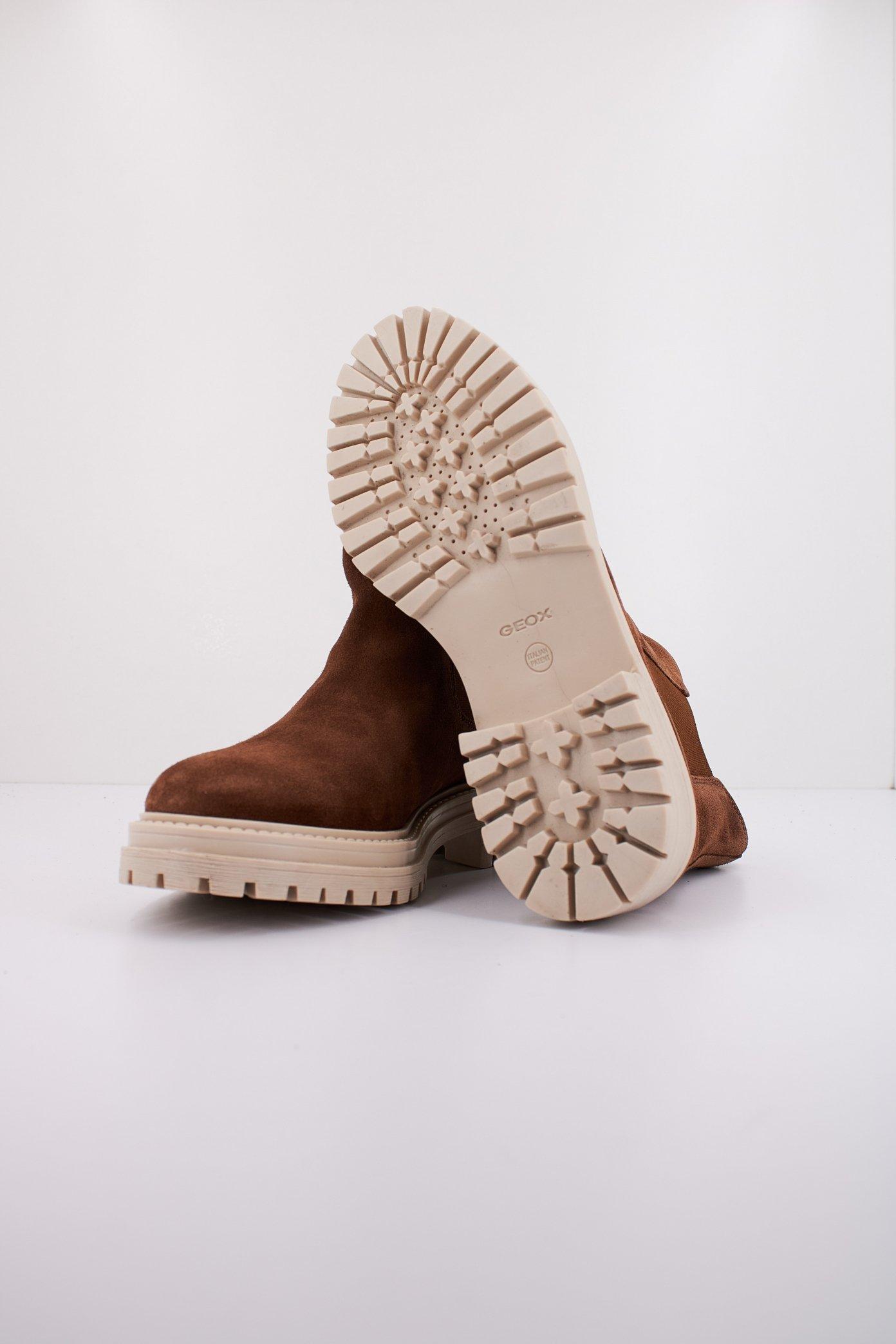 GEOX D IRIDEA en color MARRON  (5)