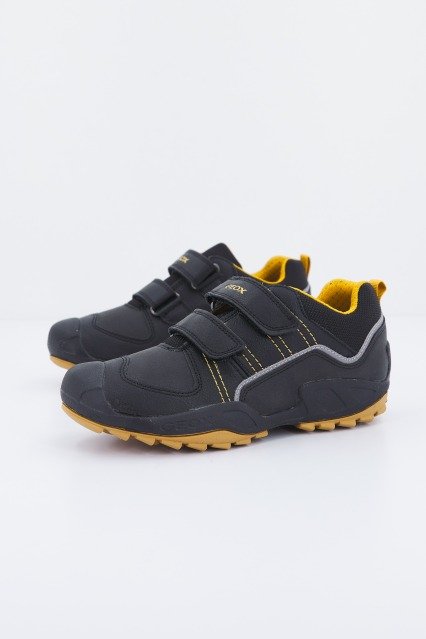 GEOX J NEW SAVAGE BOY en color NEGRO  (1)