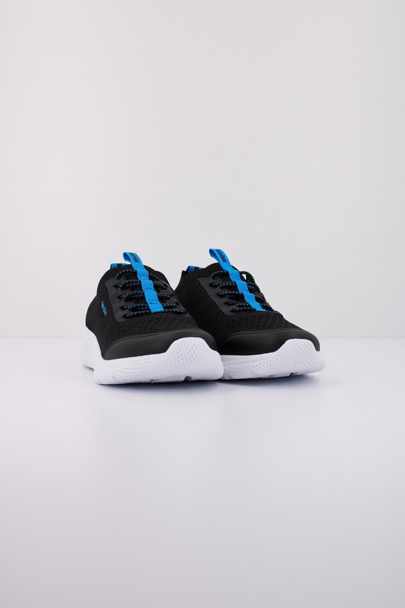 GEOX  J SPRINTYE BOY  en color NEGRO  (2)
