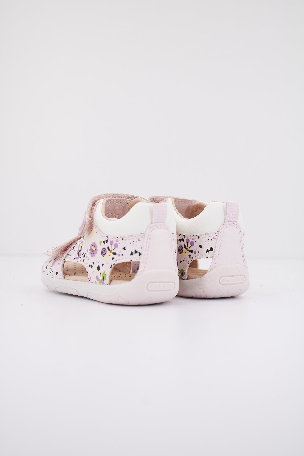 GEOX B SANDAL TAPUZ GIRL en color BLANCO  (3)