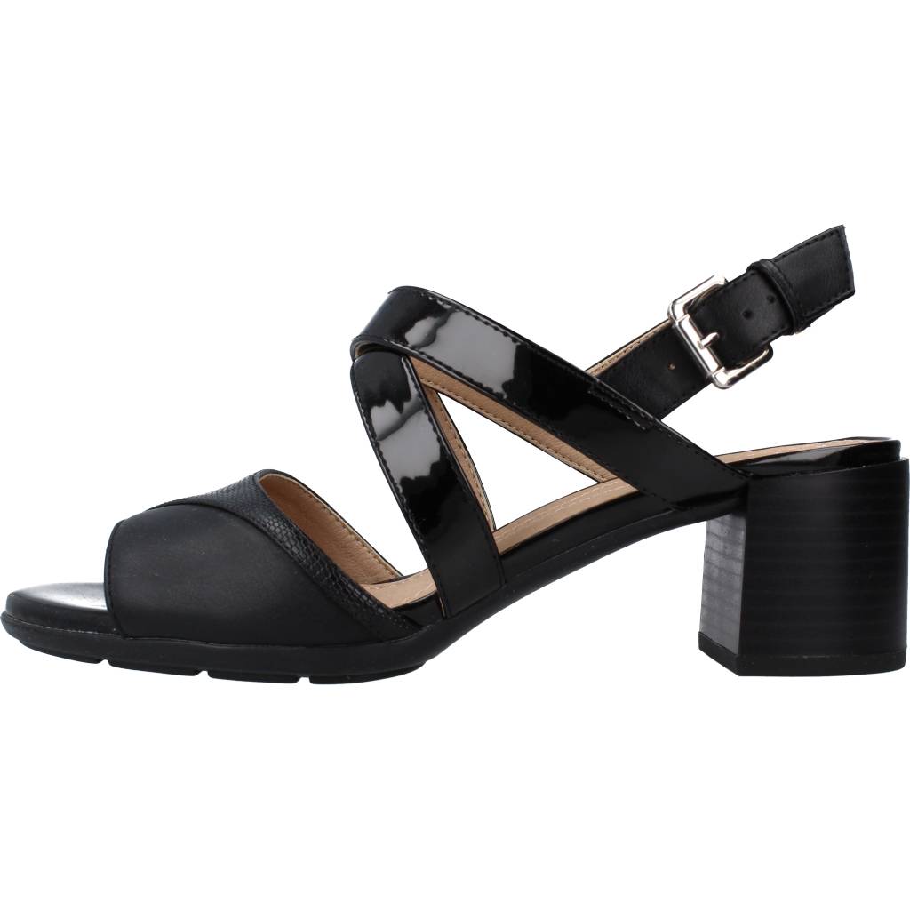 GEOX D MARYKARMEN MID SAN en color NEGRO  (2)