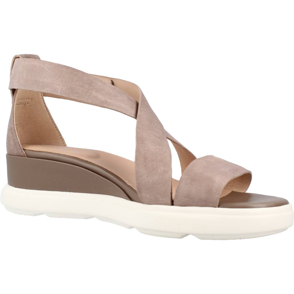 GEOX D PISA F en color MARRON  (5)