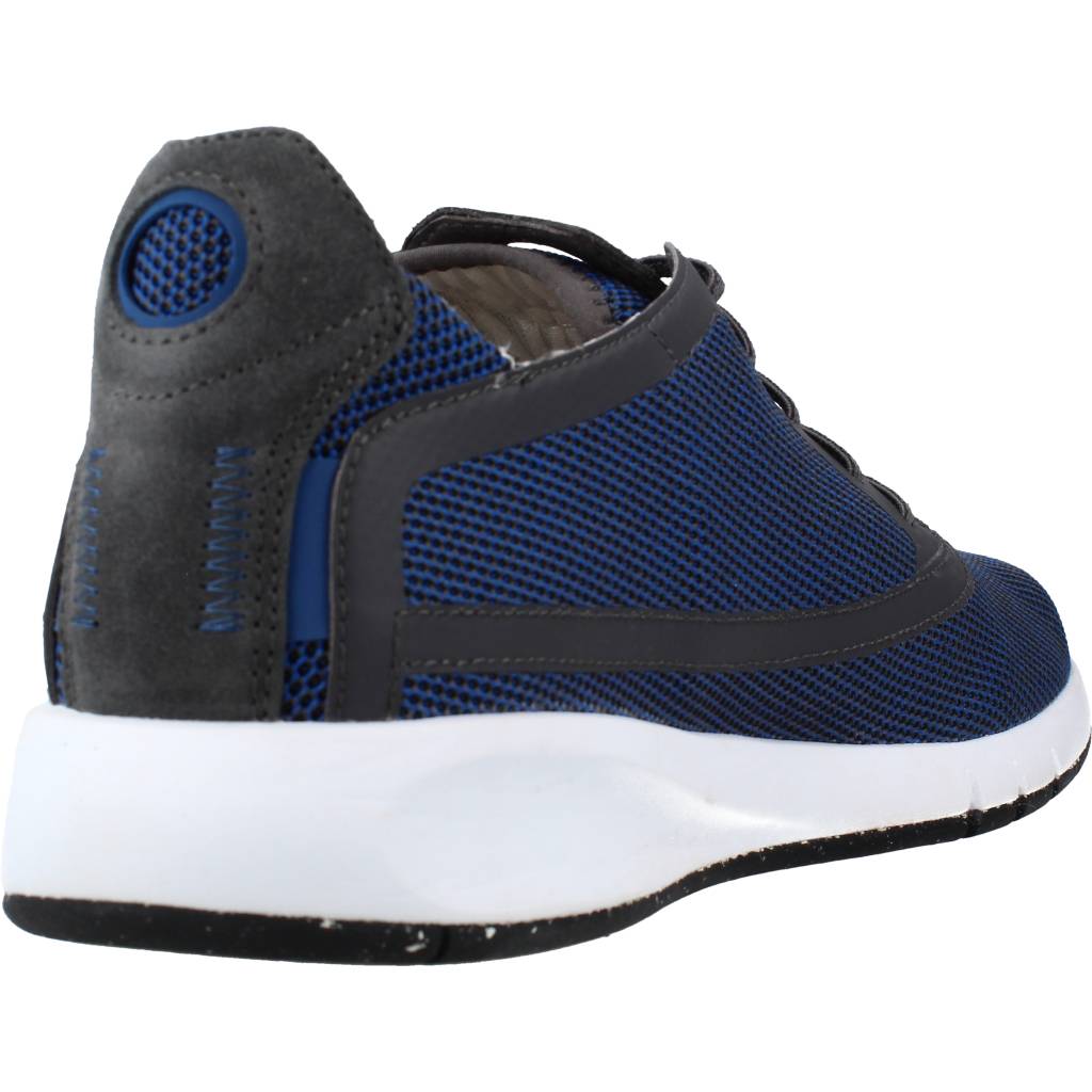 GEOX U AERANTIS D en color AZUL  (3)
