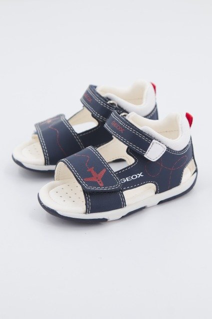 GEOX B SANDAL TAPUZ BOY B en color AZUL  (1)