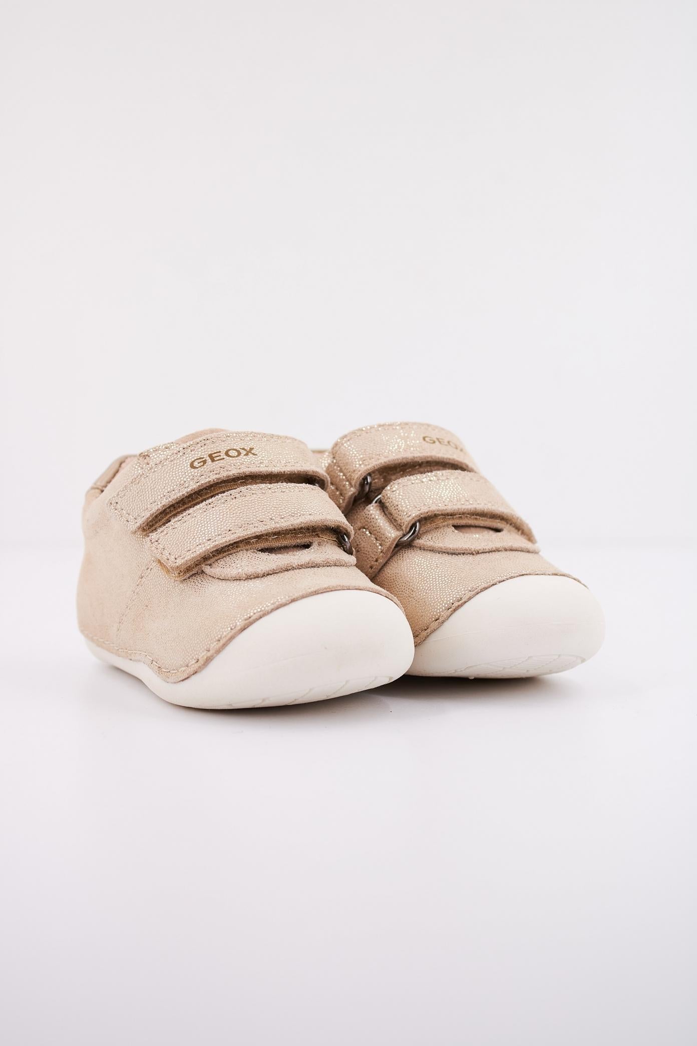 GEOX  B TUTIM en color ORO  (2)