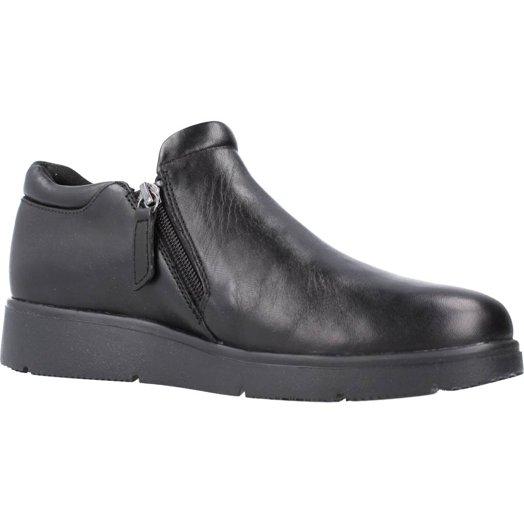GEOX D ARLARA F en color NEGRO  (5)