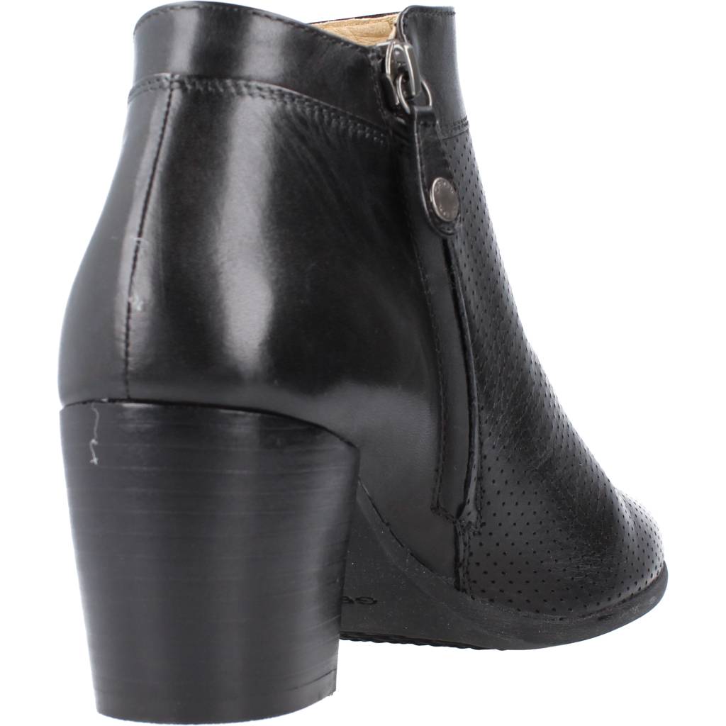 GEOX D NEW LUCINDA D en color NEGRO  (3)