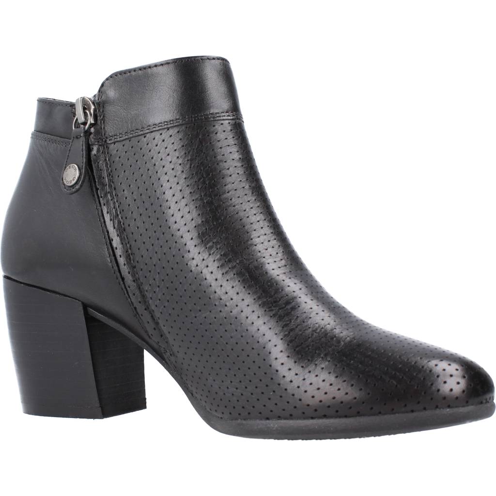 GEOX D NEW LUCINDA D en color NEGRO  (5)