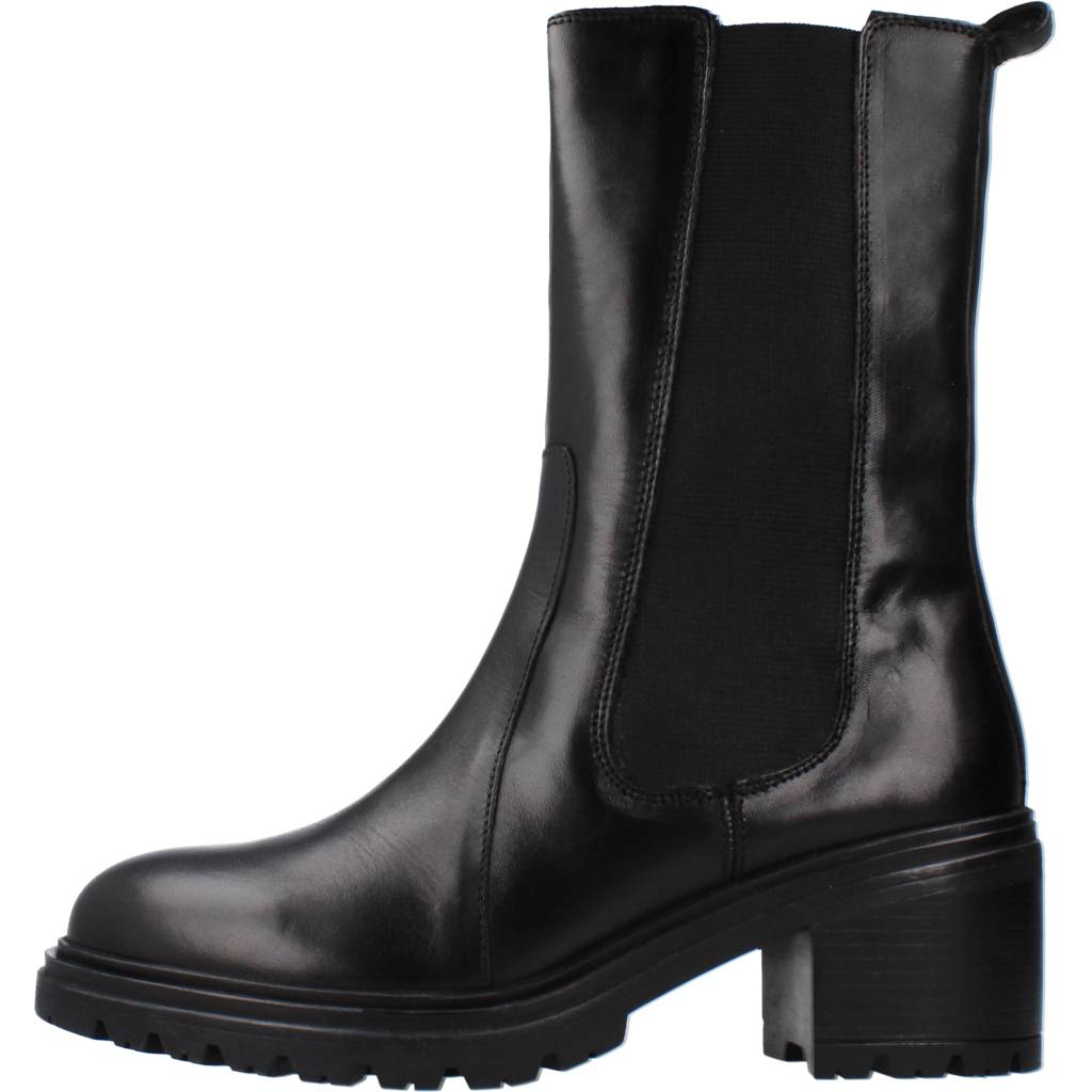 GEOX D DAMIANA H en color NEGRO  (2)