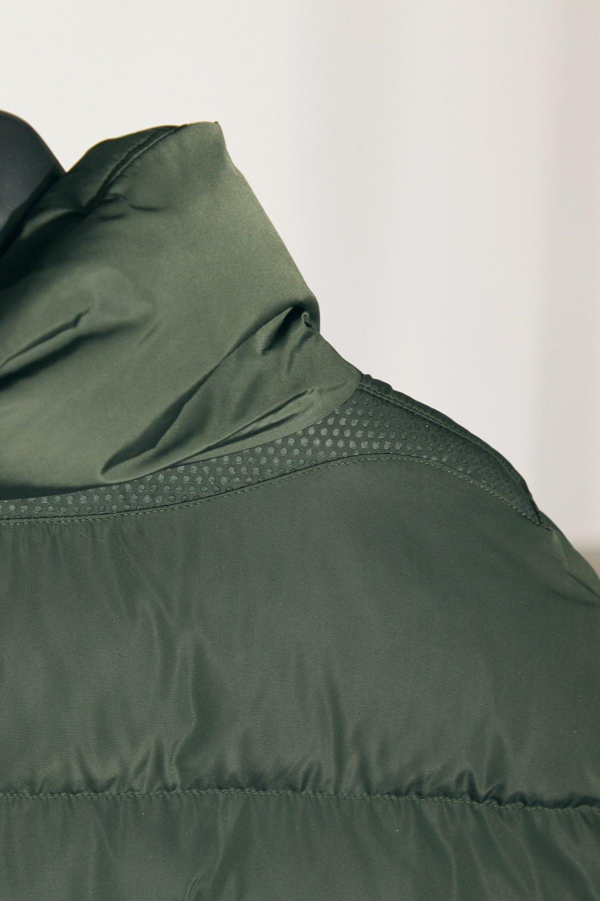 GEOX  W ANYLLA SHORT PARKA en color VERDE  (5)