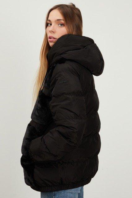 GEOX W RAWELLE BOMBER en color NEGRO  (2)