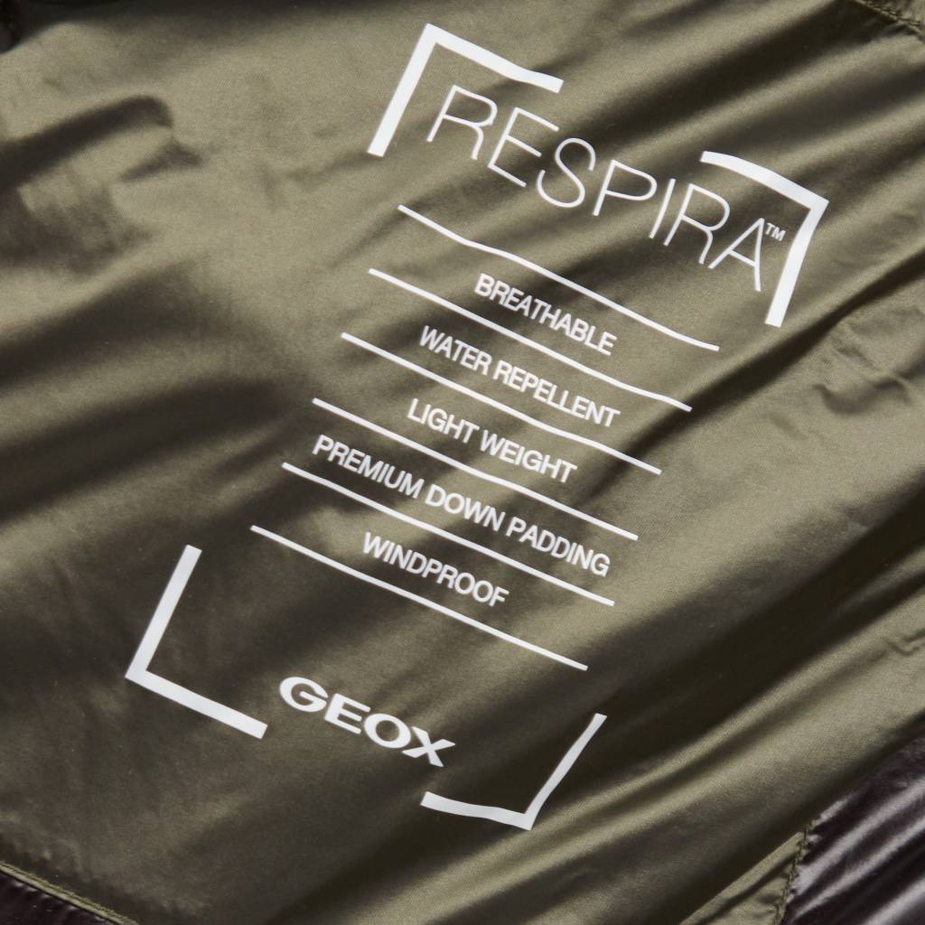 GEOX M DERECK HOOD JKT en color VERDE  (7)