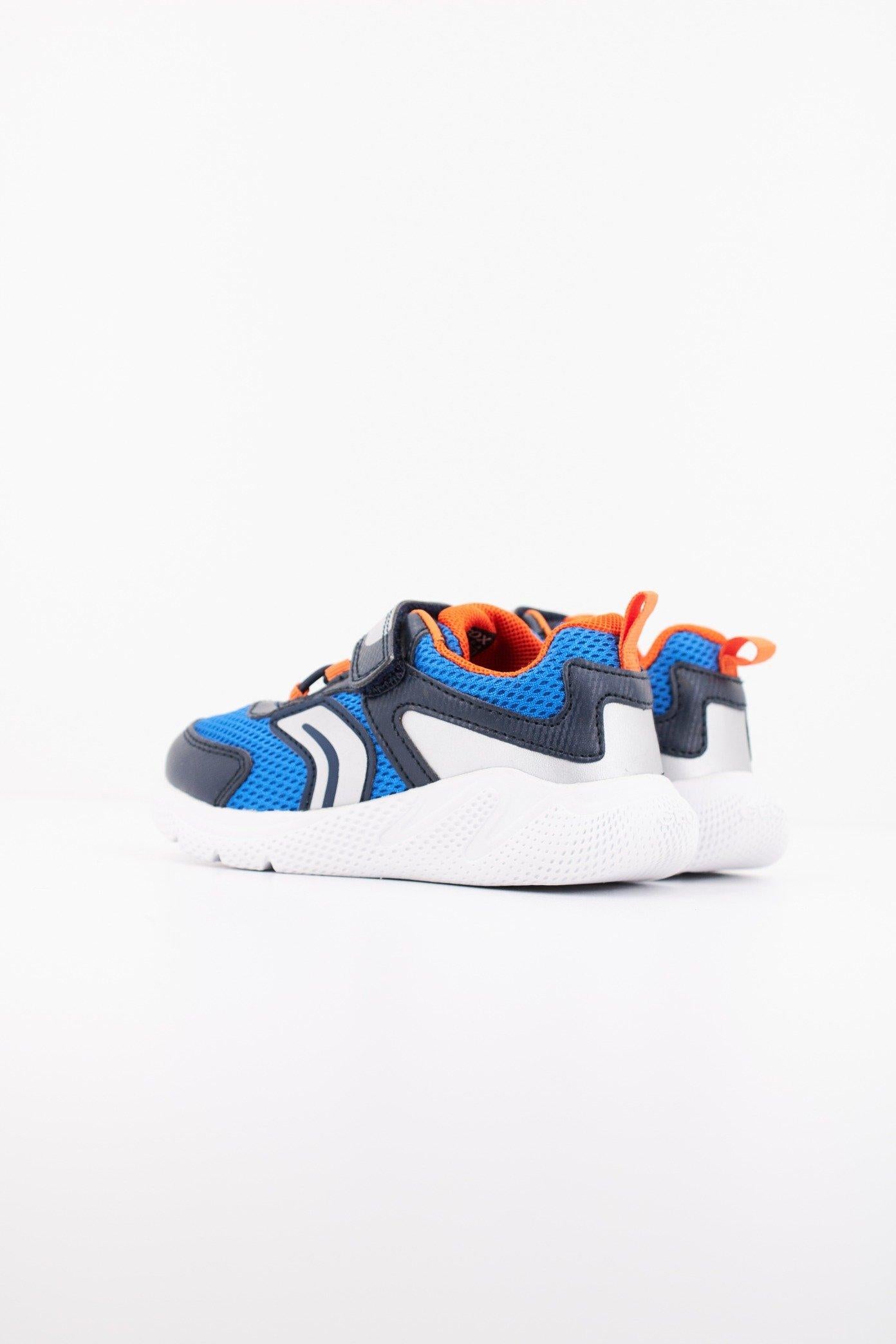 GEOX B SPRINTYE BOY en color AZUL  (3)