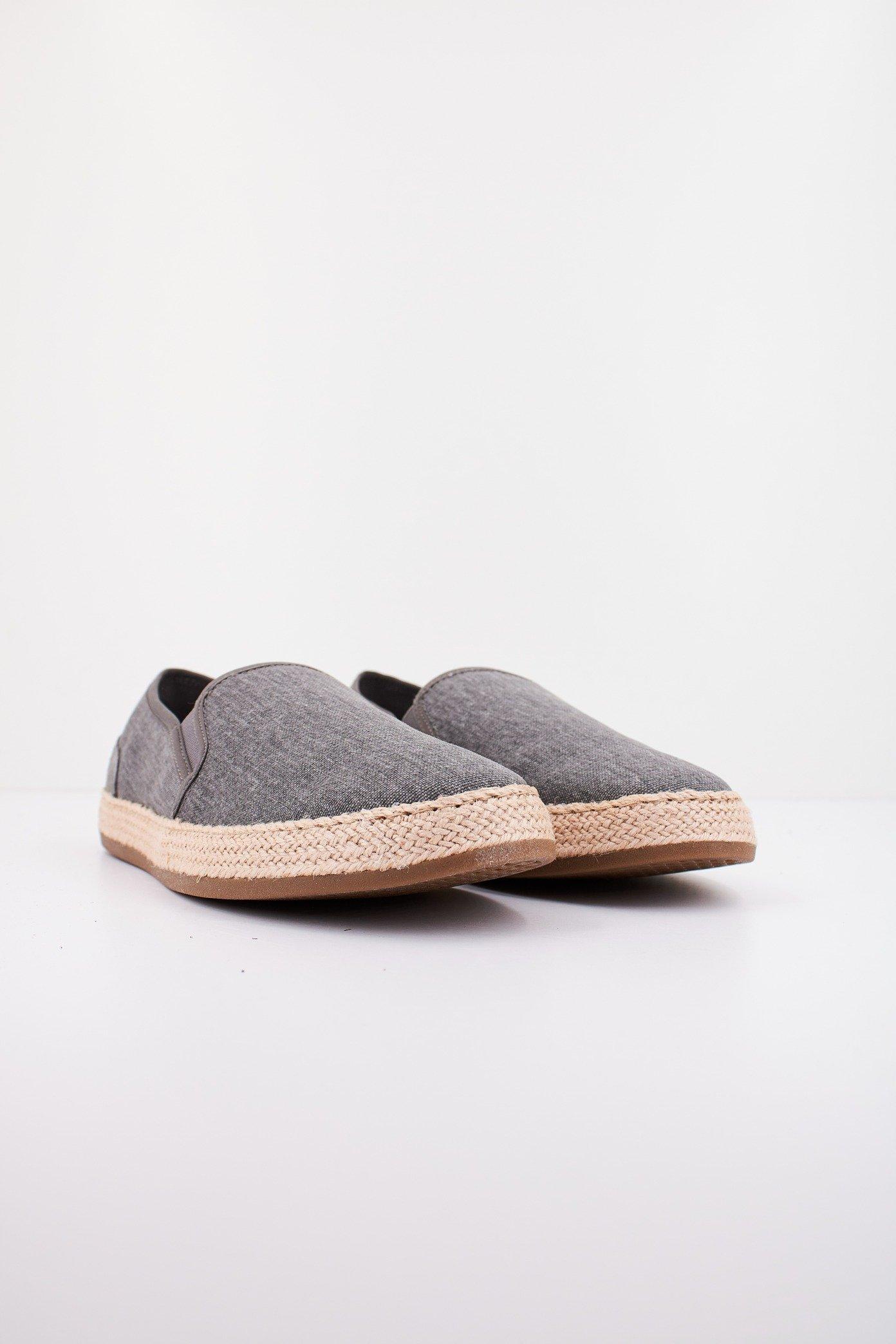 GEOX U PANTELLERIA en color GRIS  (2)