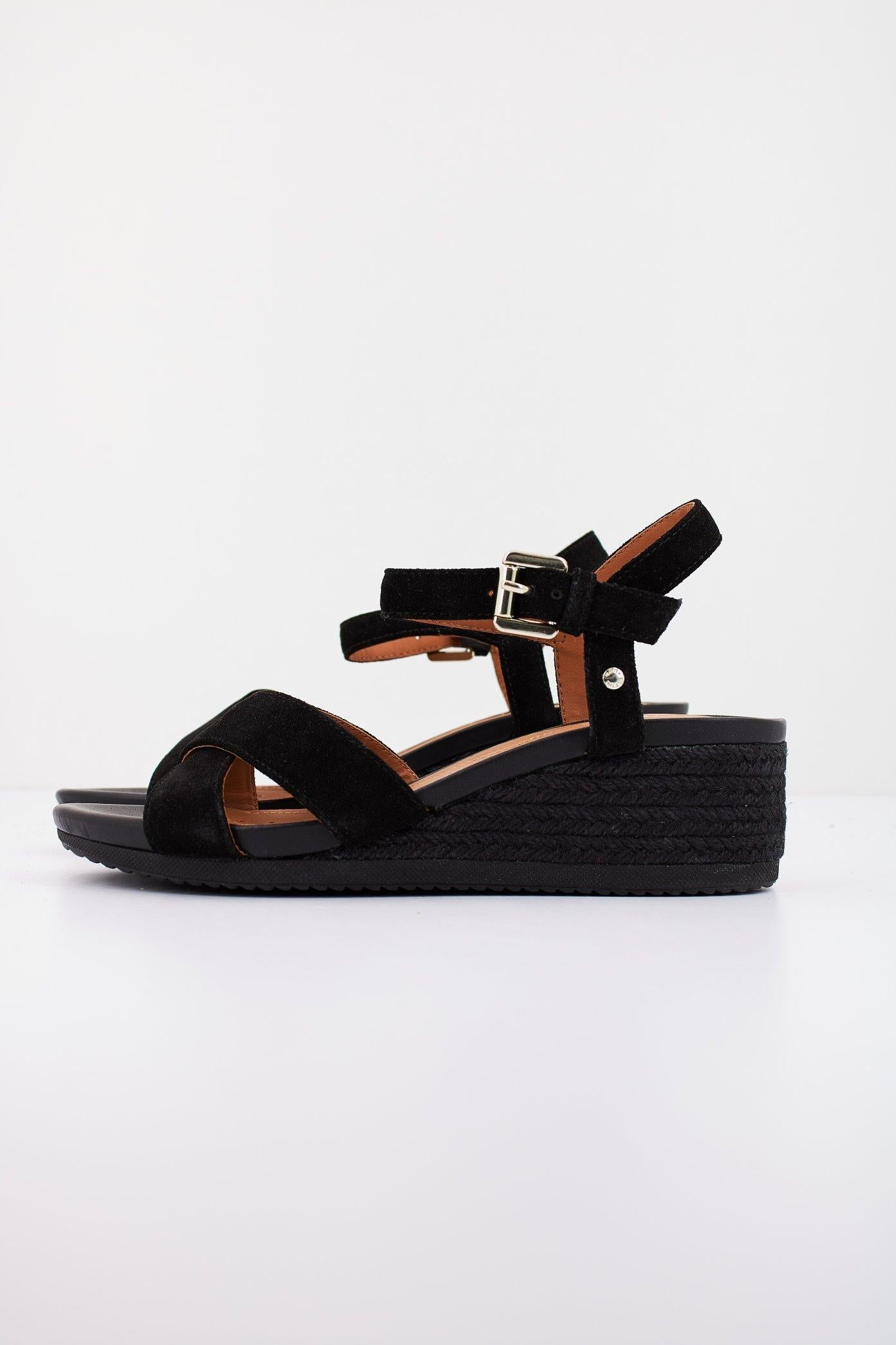 GEOX D ISCHIA CORDA en color NEGRO  (1)