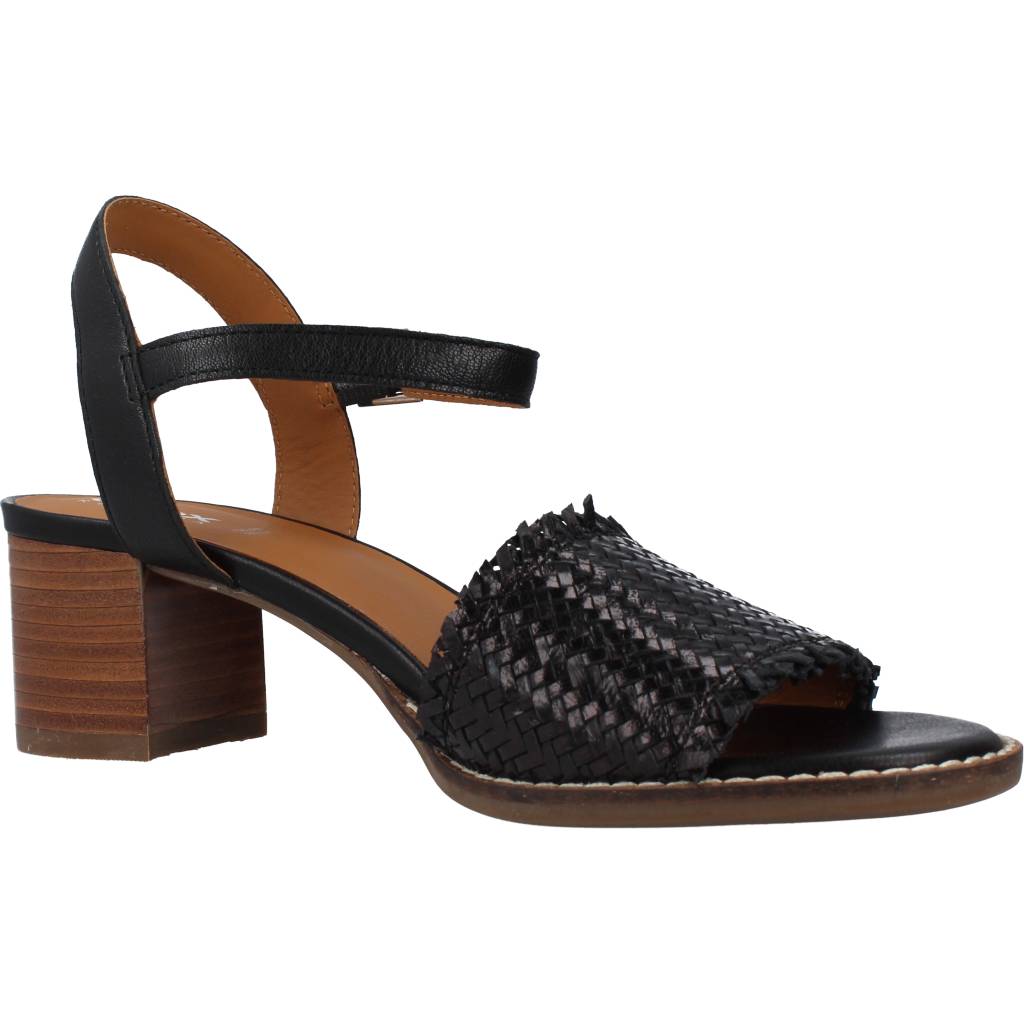 GEOX D SOZY MID en color NEGRO  (5)