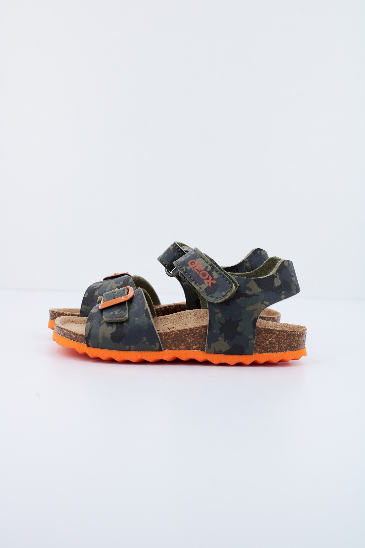 GEOX B SANDAL CHALKI BOY en color VERDE  (1)