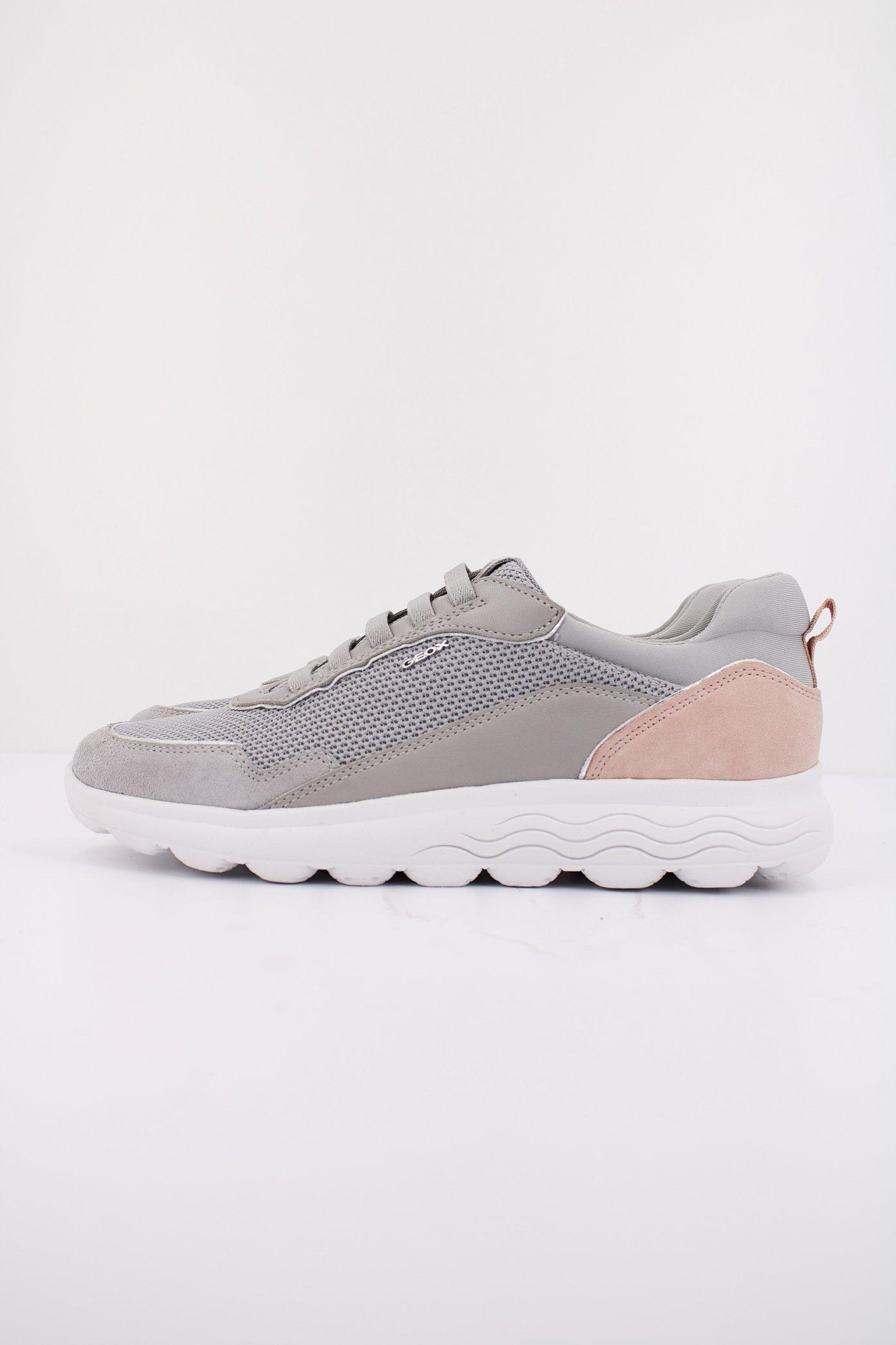 GEOX D SPHERICA en color GRIS  (1)